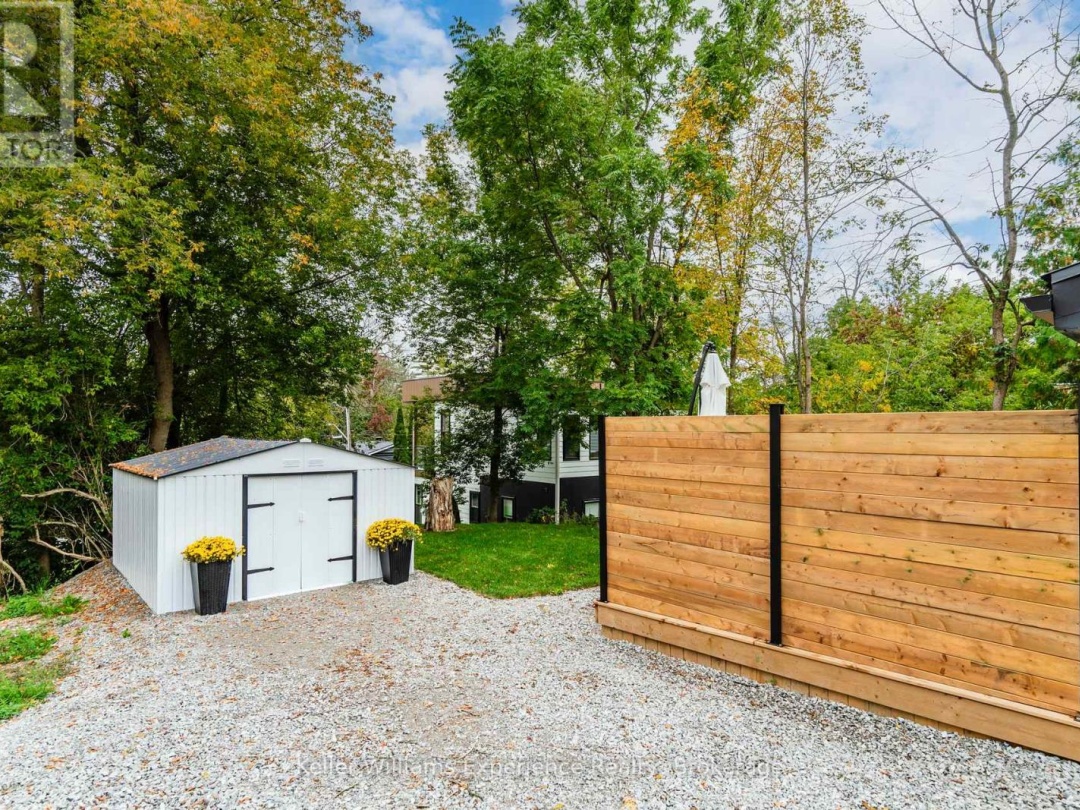 3355 MUSKOKA STREET, Severn (Washago)