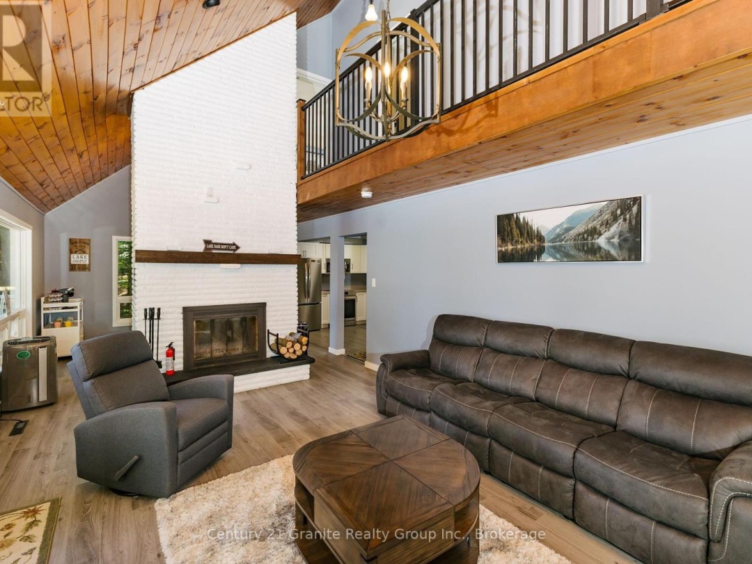 2347 KASHAGAWIGAMOG LAKE ROAD, 