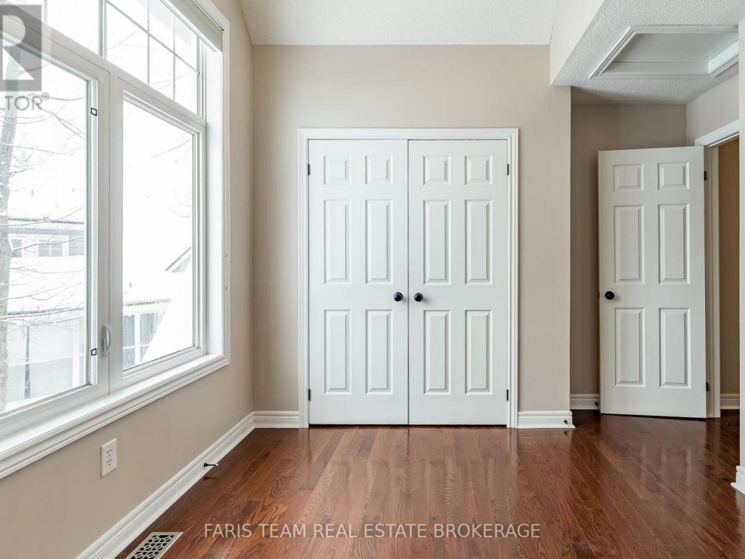 44 MARINA VILLAGE DRIVE, 