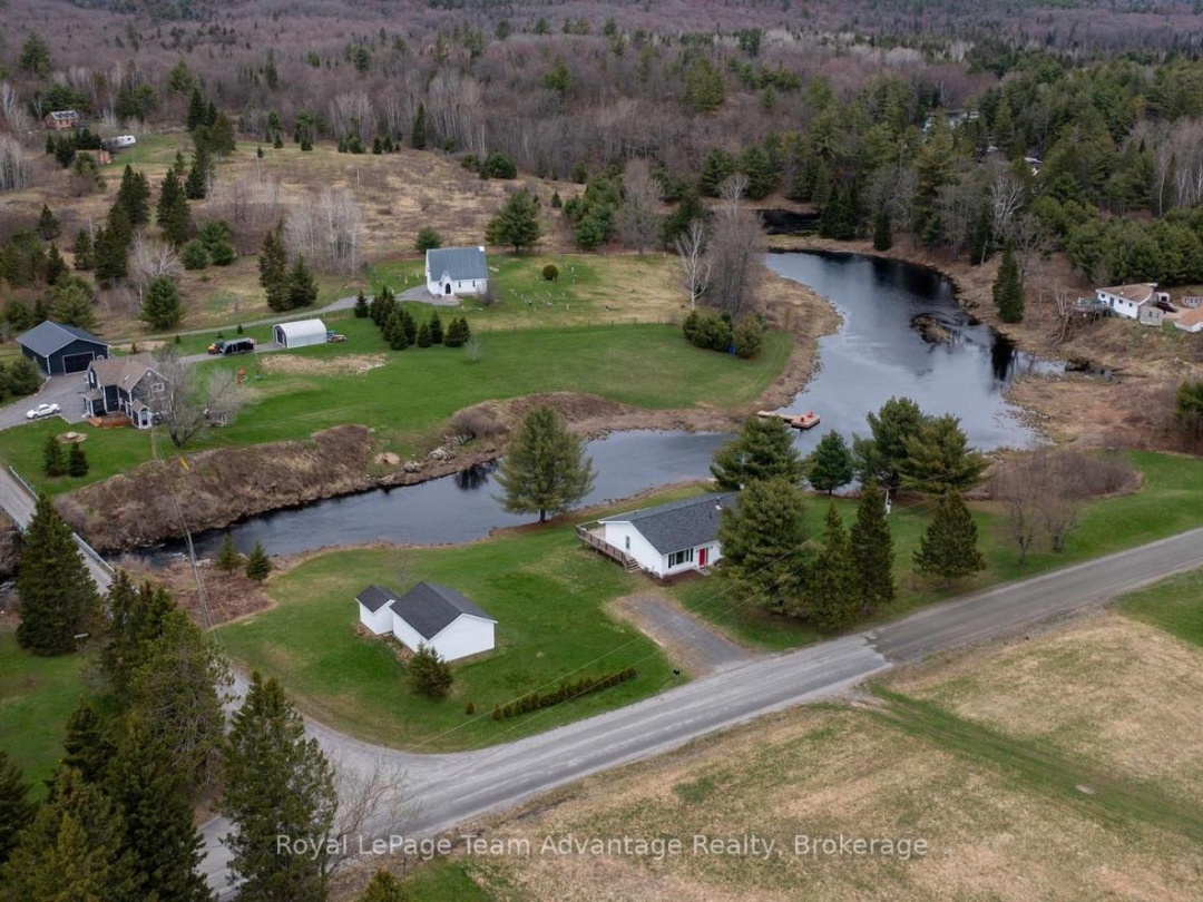 142 BROADBENT ROAD, Manitouwabing Lake