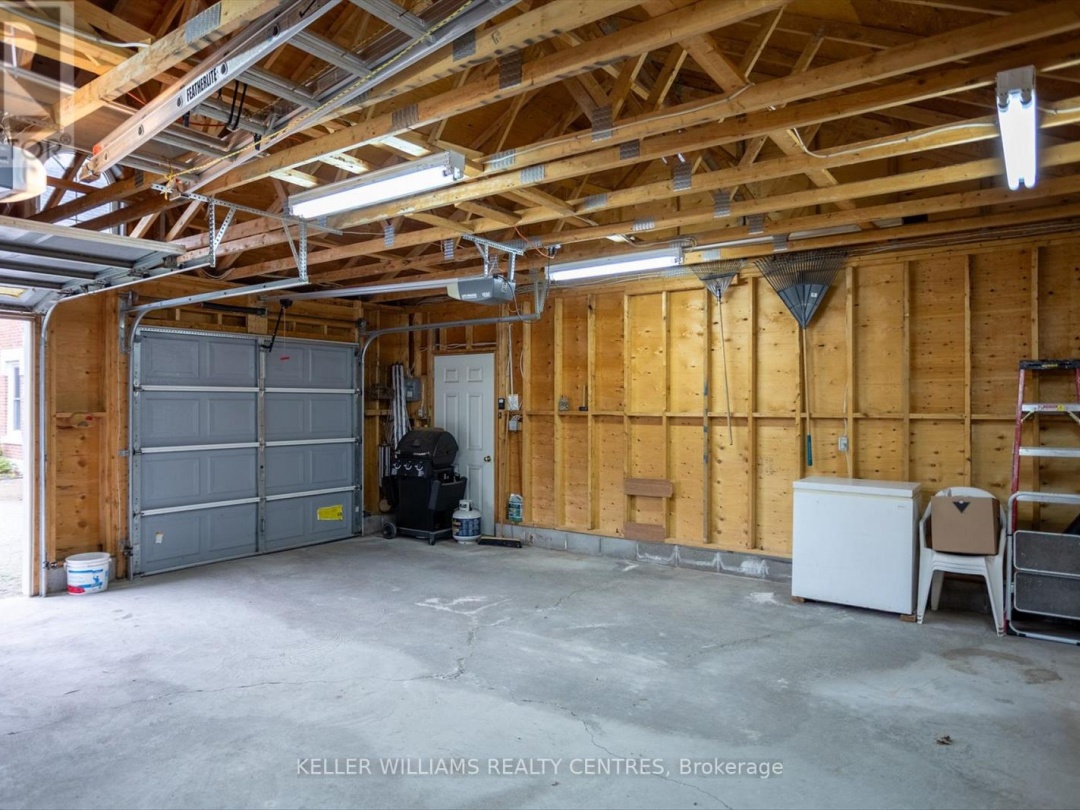 140 KING STREET, Kawartha Lakes (Woodville)