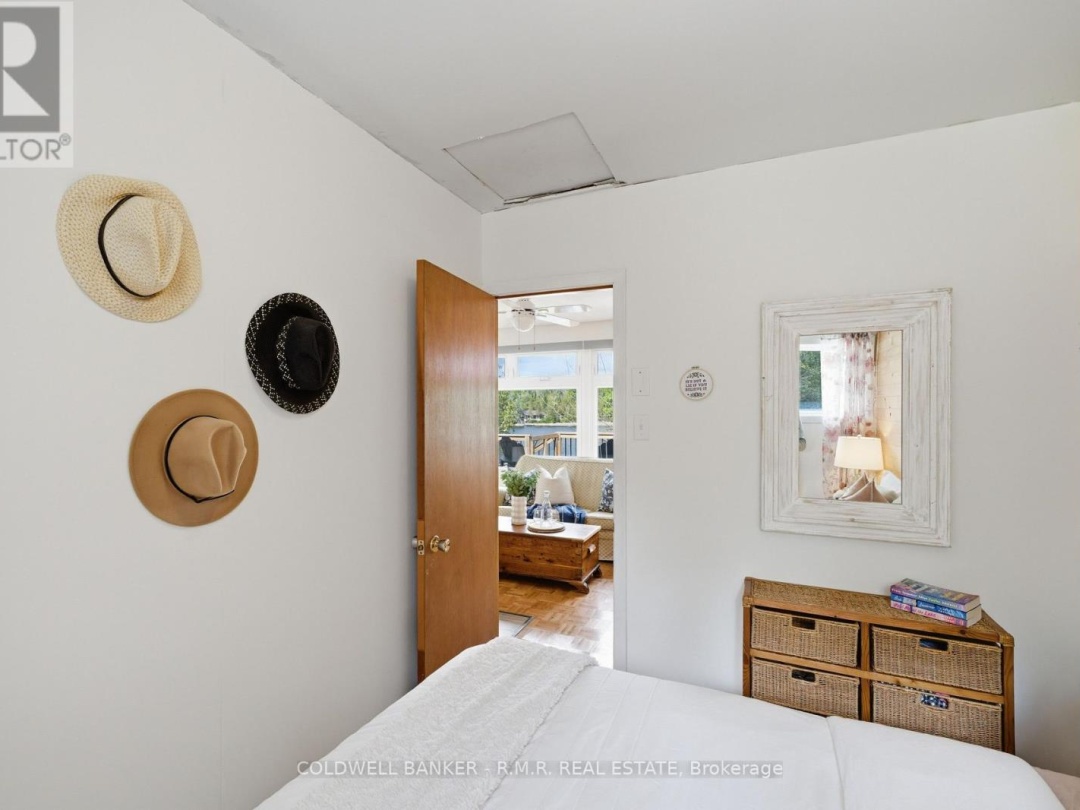 63 LITTLE SILVER LAKE WAY, Little Silver Lake