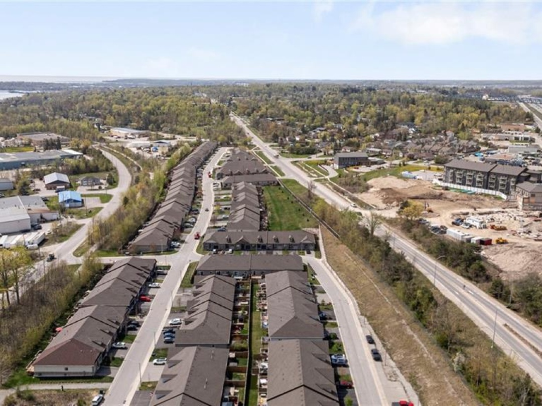 60 LILY Drive, Orillia