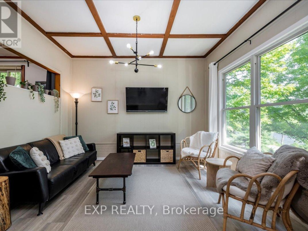 1867 FRASERBURG ROAD, Mckay Lake