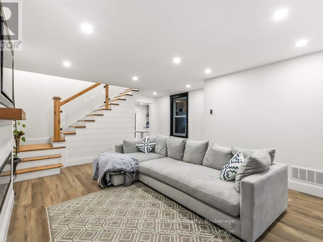 190 MAPLE STREET, Bracebridge (Macaulay)