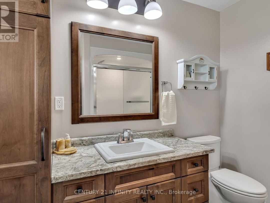 240 Burnt River Road, Kawartha Lakes (Somerville)