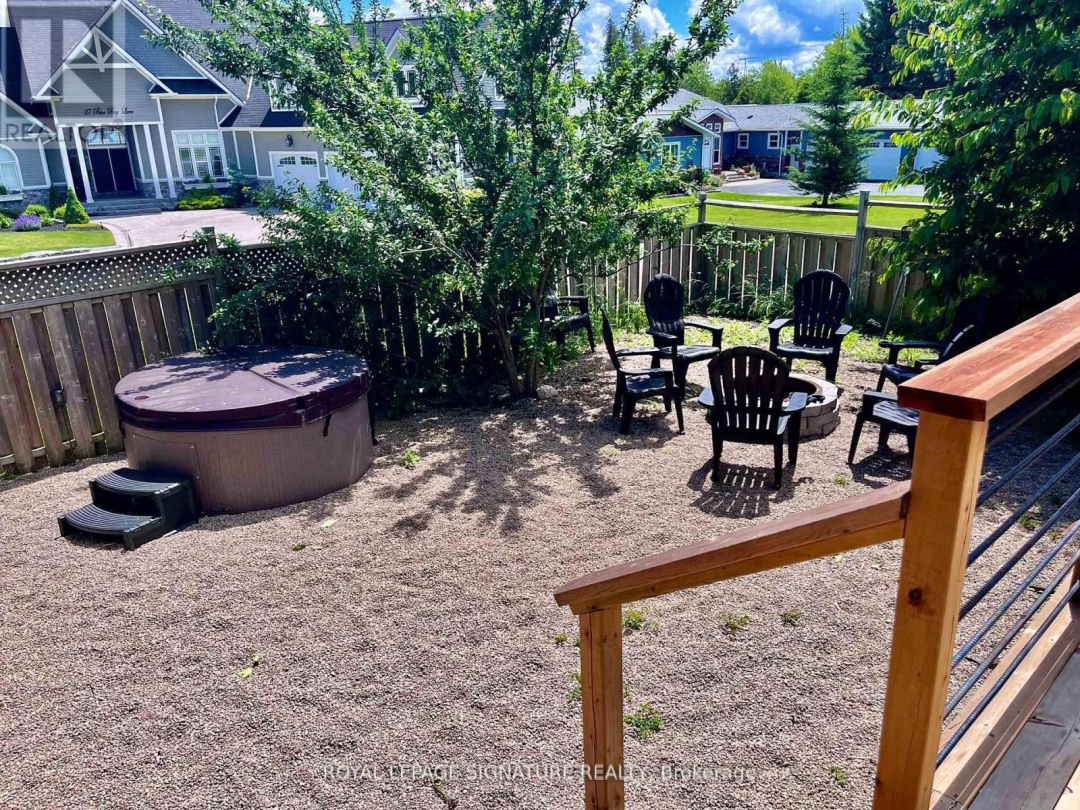 31 BLUE BAY LANE, Cameron Lake