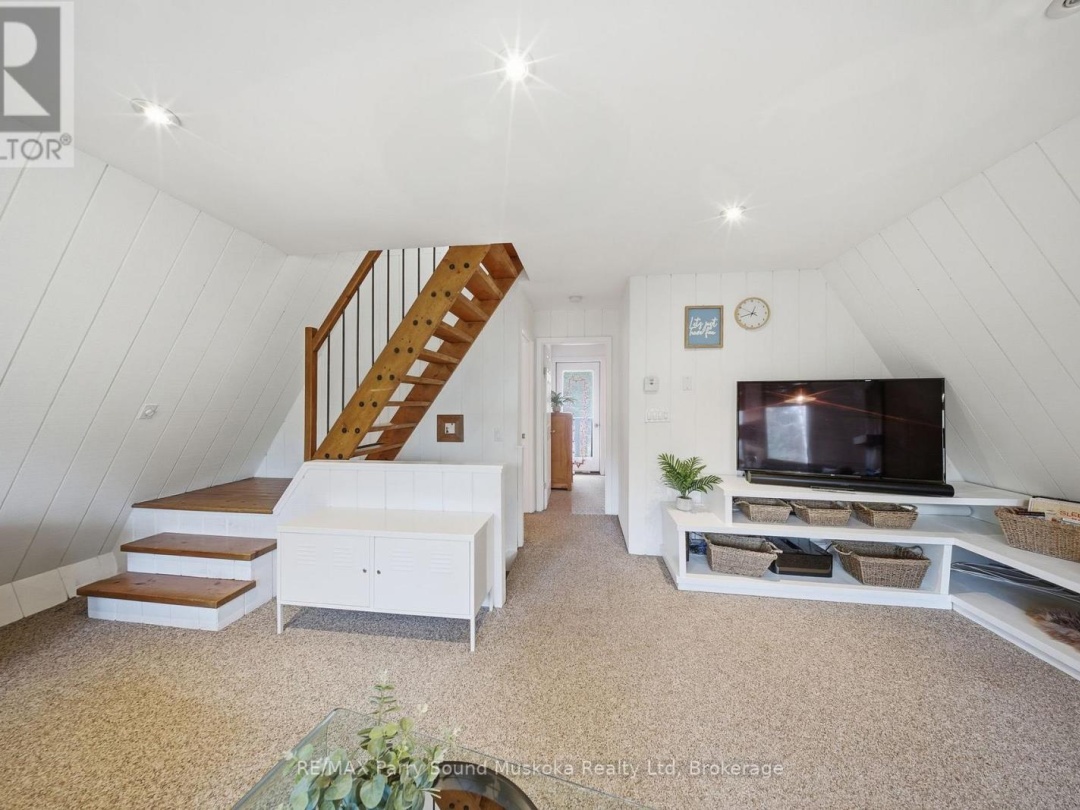 39 GROEGER ROAD, Big East River