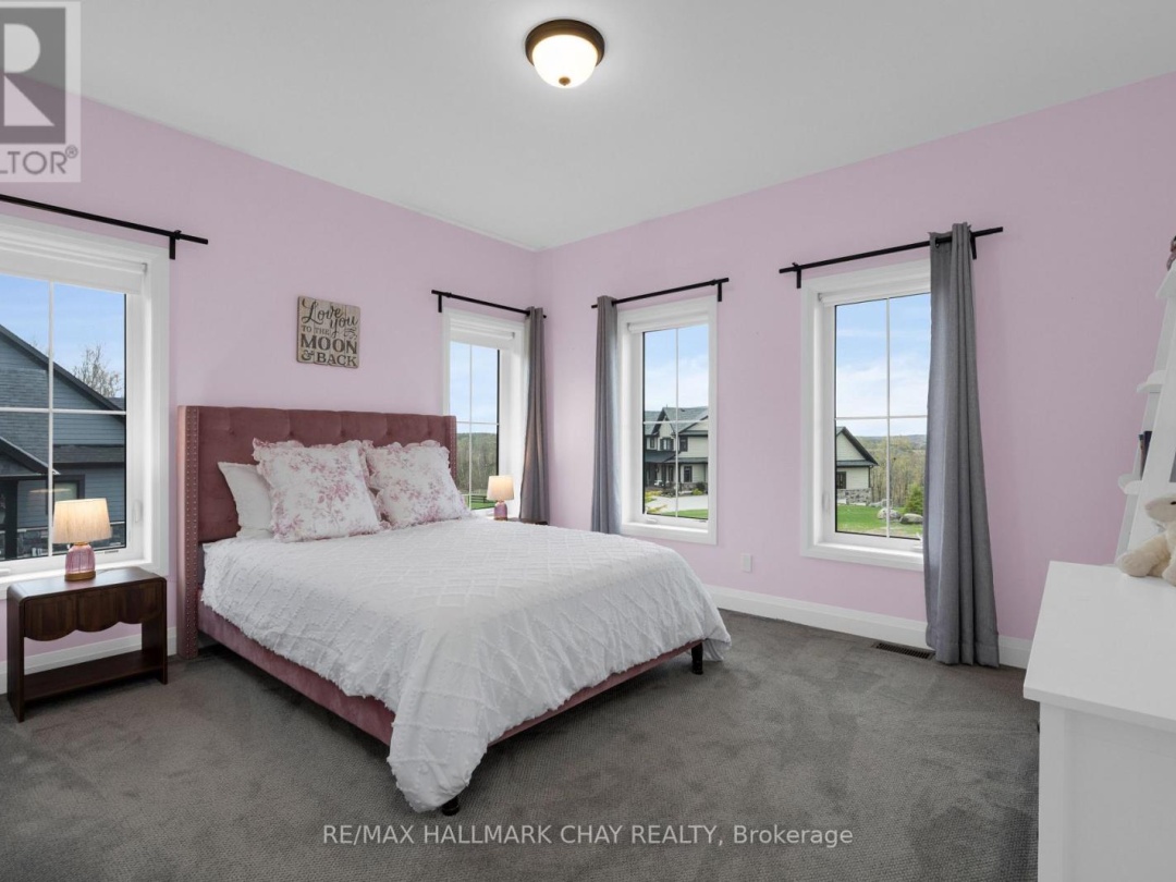 41 THOROUGHBRED DRIVE, Oro-Medonte
