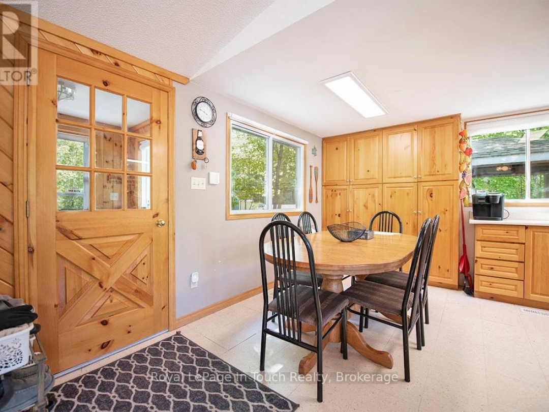 285 CROOKED BAY ROAD, Georgian Bay (Baxter)