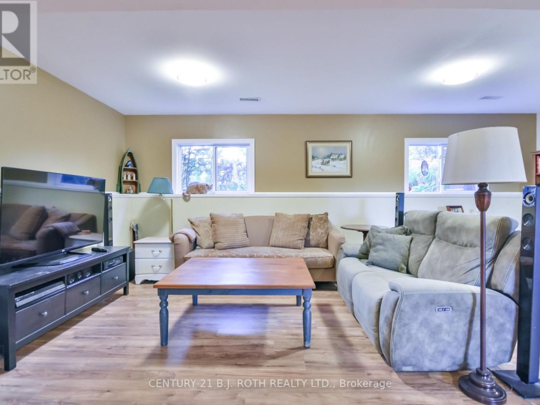 3371 LAKE ST. GEORGE BOULEVARD, Lake St George