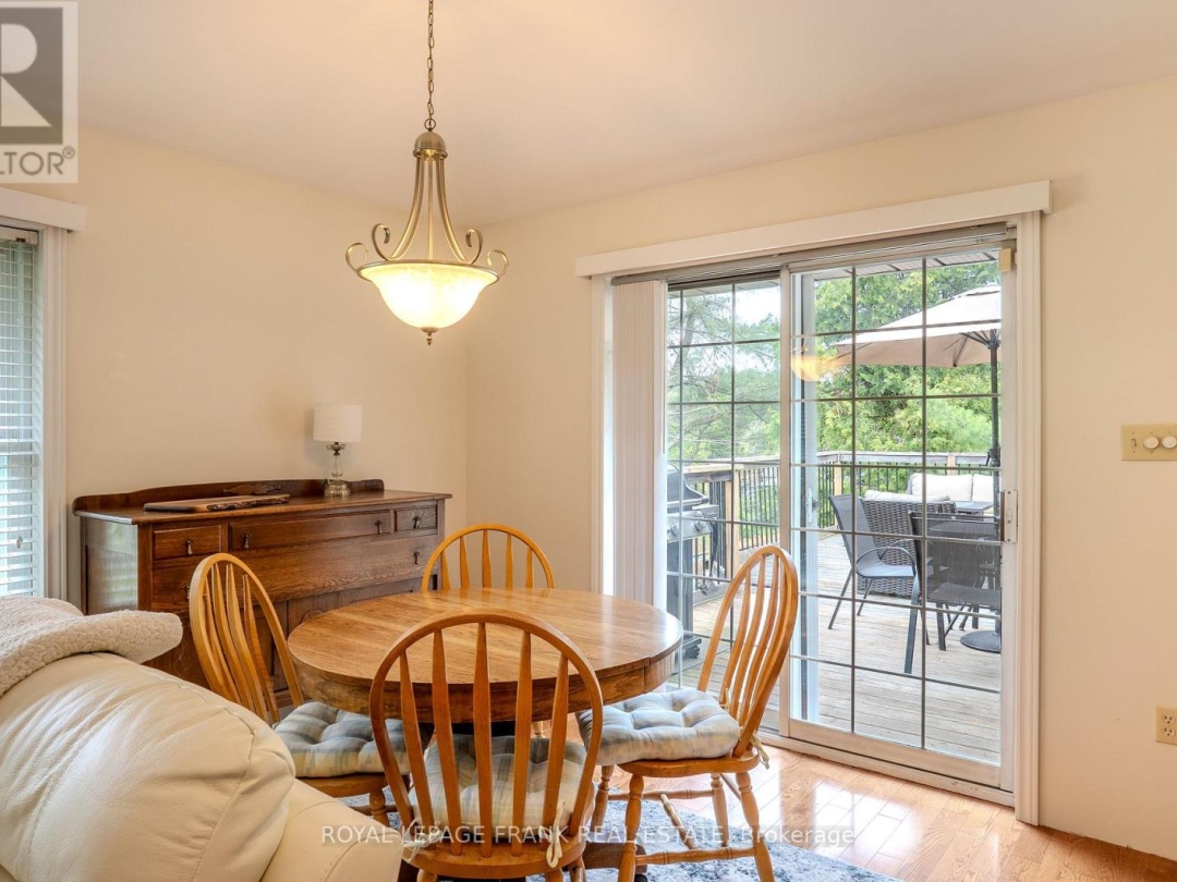 97 PIRATES GLEN DRIVE, Pigeon Lake