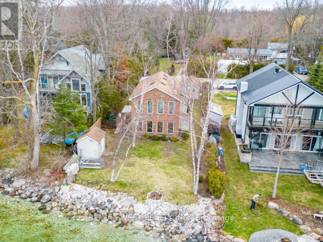 4669 ANDERSON AVENUE, Lake Simcoe