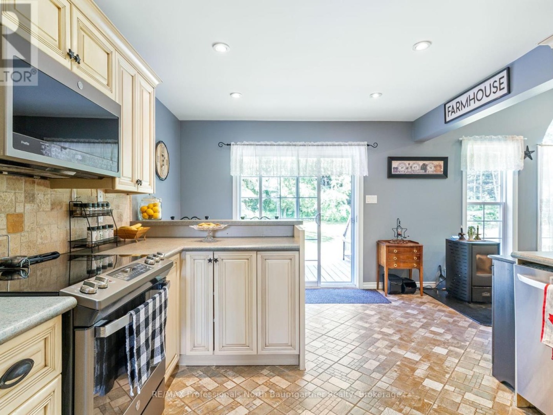 1091 KOSHLONG LAKE ROAD, 