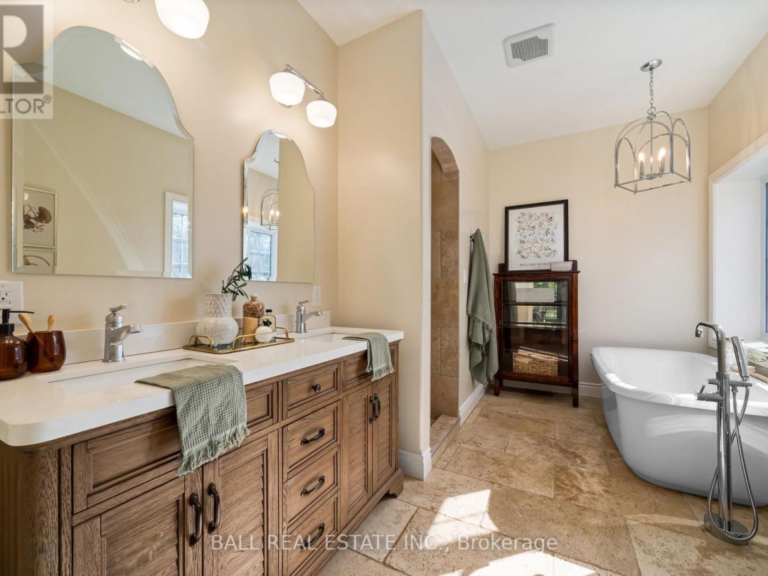 201 NORTHERN AVENUE, Trent Lakes