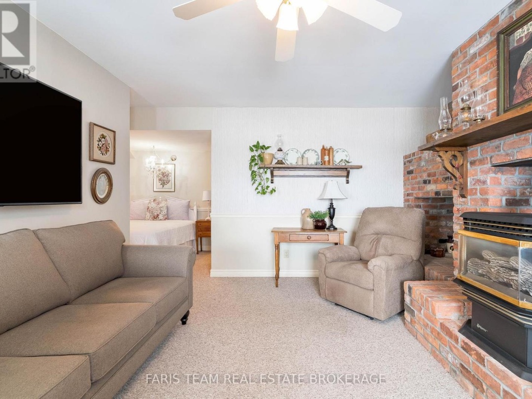 238 ROBINS POINT ROAD, Georgian Bay
