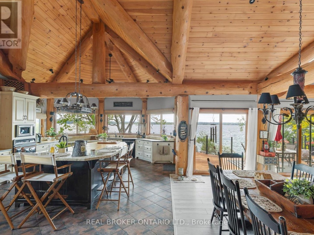 99 CREIGHTON STREET, Lake Simcoe