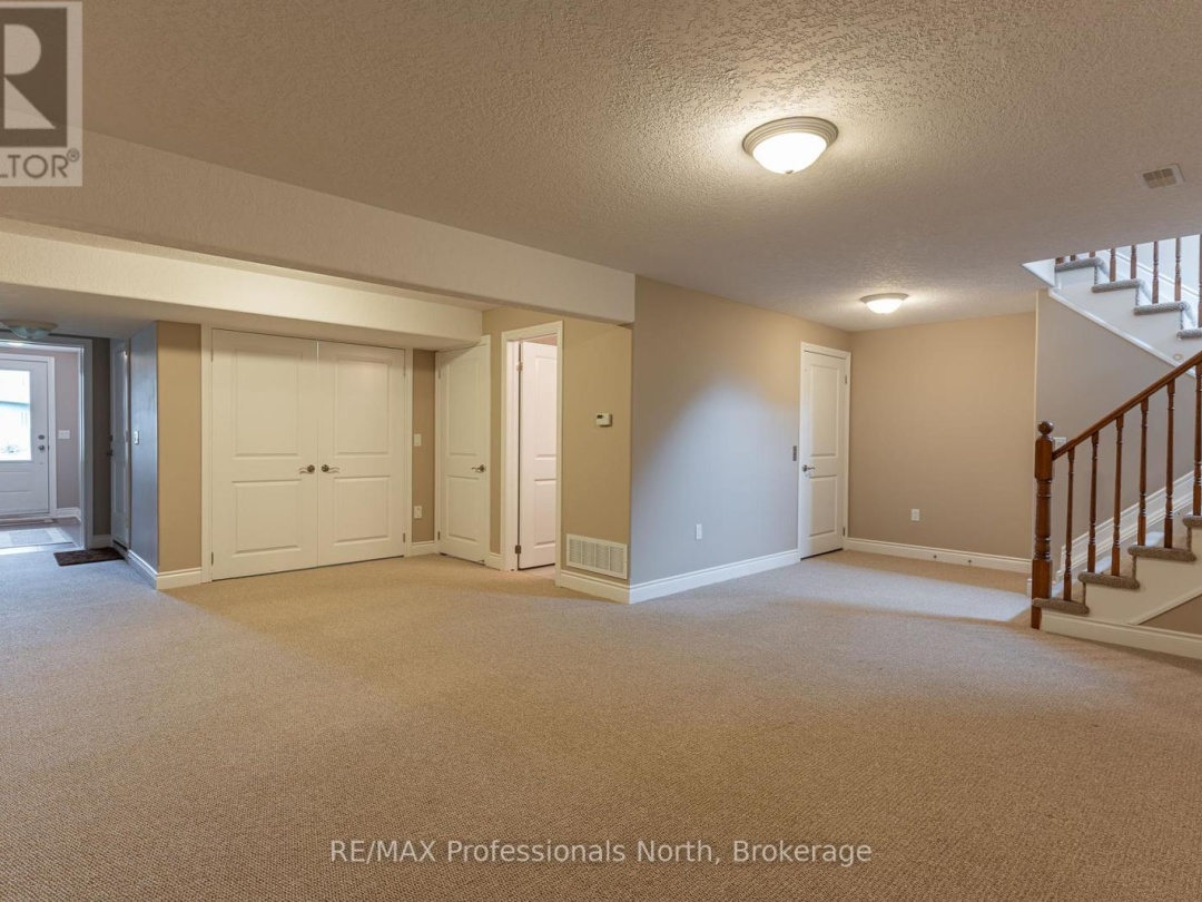 46 WEBB CIRCLE, 