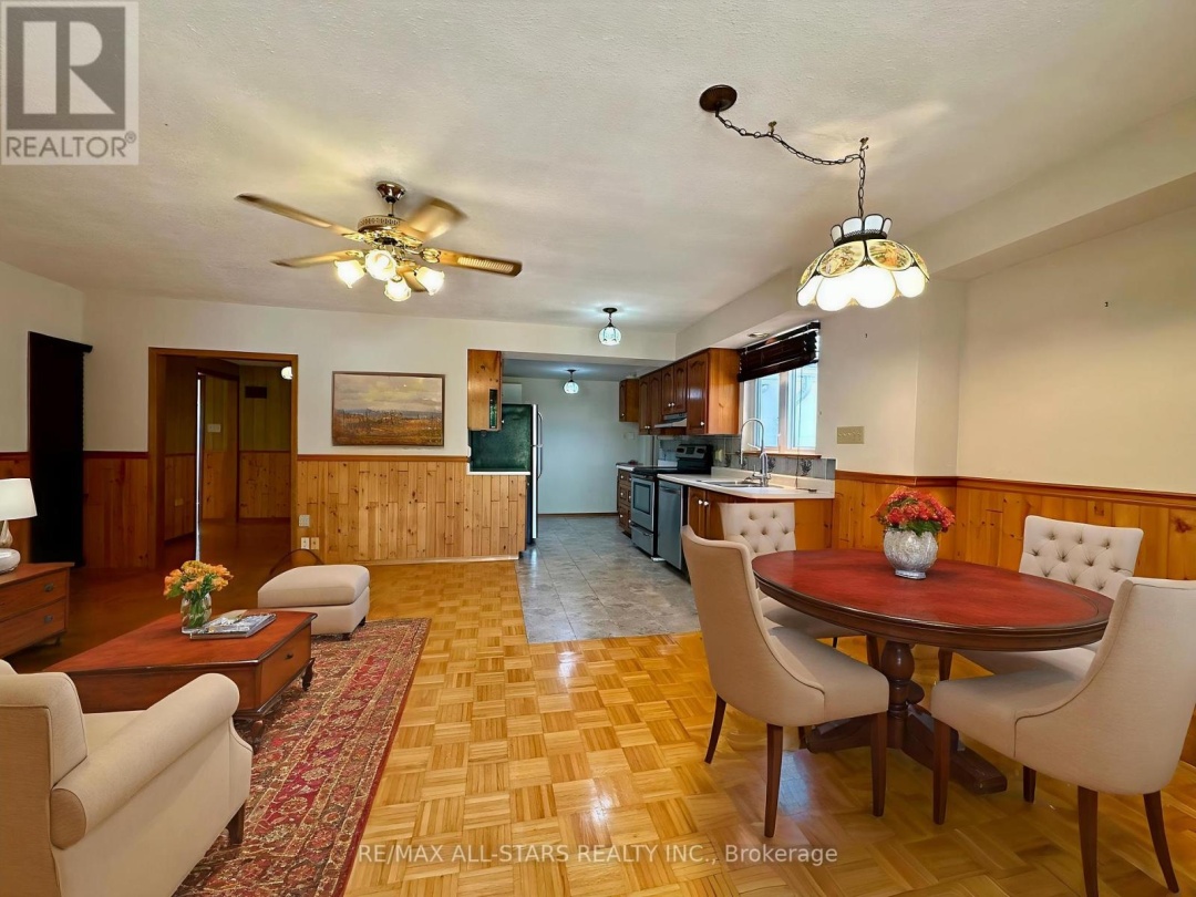 91 FRONT STREET W, 