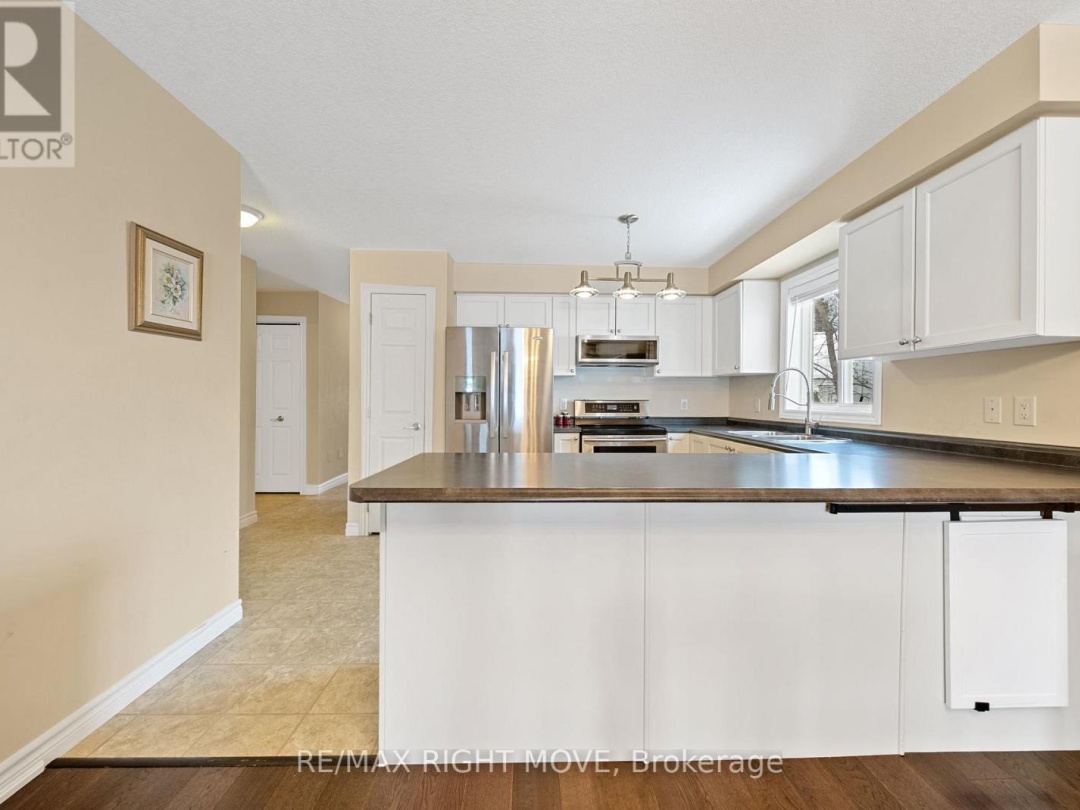 3 TAYLOR DRIVE, Orillia