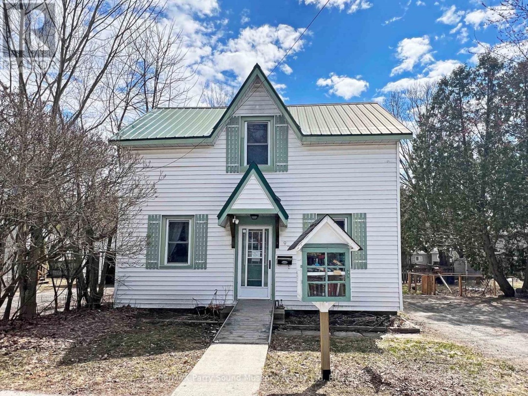 97 WILLIAM STREET, Parry Sound