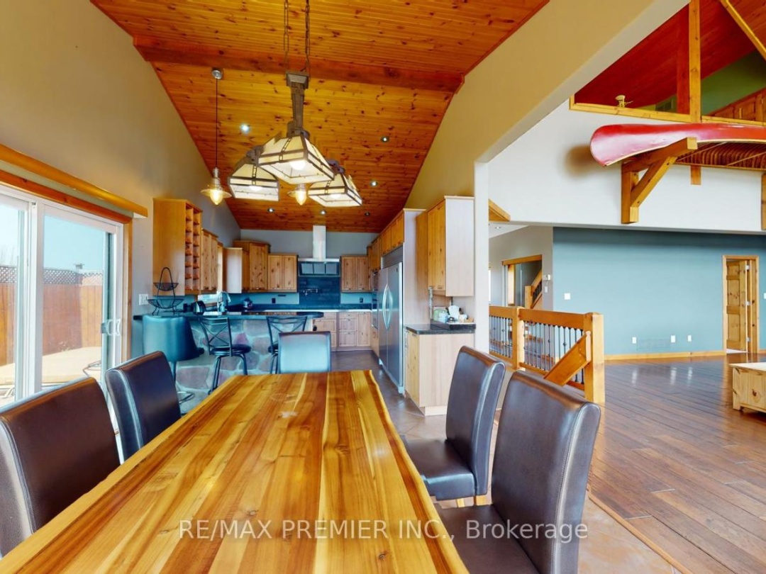 31 PARADISE BOULEVARD, Ramara