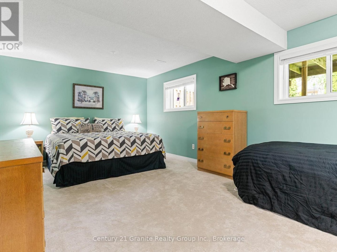 4 BIRCH CRESCENT, 