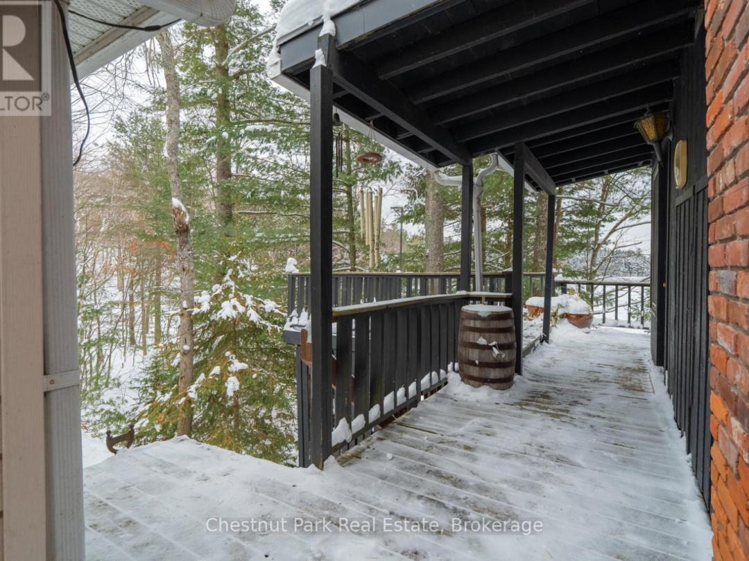 652 NORTH WASEOSA LAKE ROAD, 