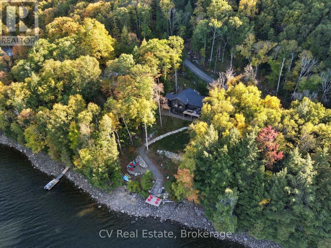 1399 BAYBREEZE LANE, Redstone Lake