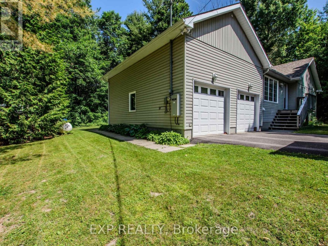 56 BECKETTS SIDE ROAD N, 