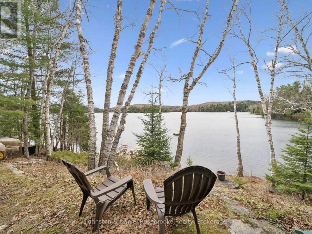 29 ENA DRIVE, Harp Lake