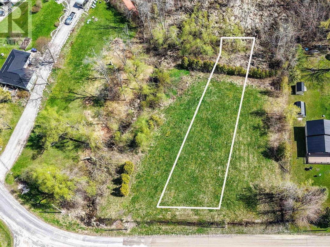 4132 FOUNTAIN DRIVE, Ramara (Atherley)