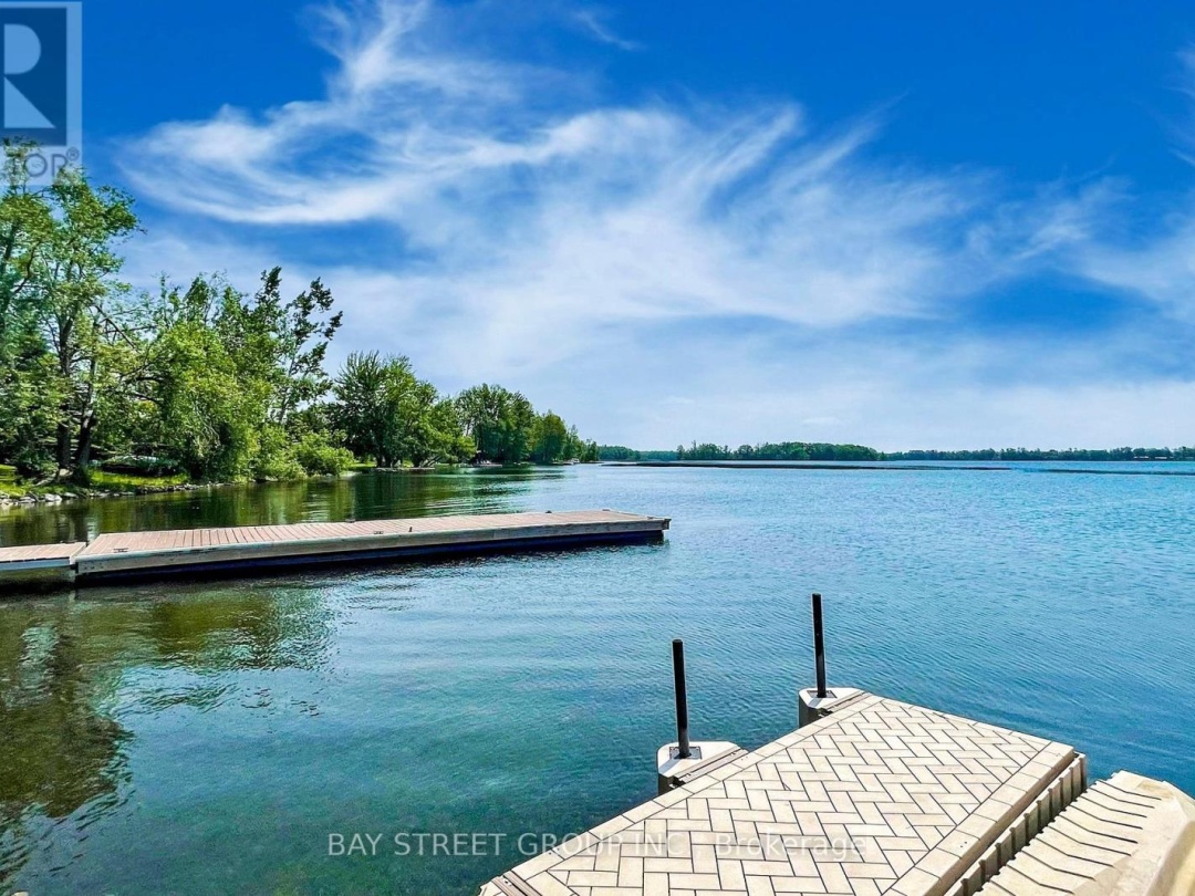 3784 TUPPY DRIVE, Lake Simcoe