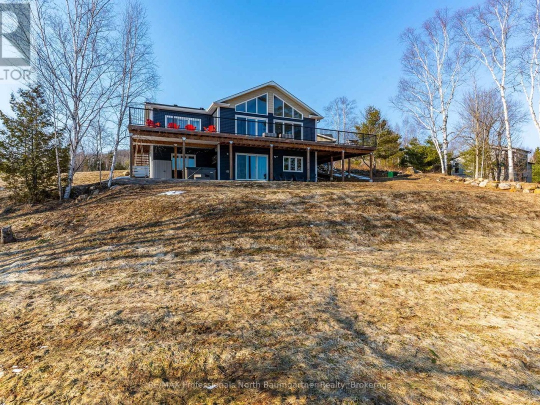 4318 GLAMORGAN ROAD, Haas Lake