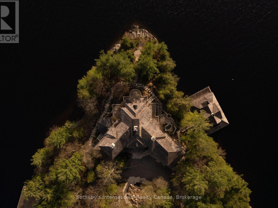 POINT COTTAGE - 1250 WALDMERE ROAD, Muskoka 