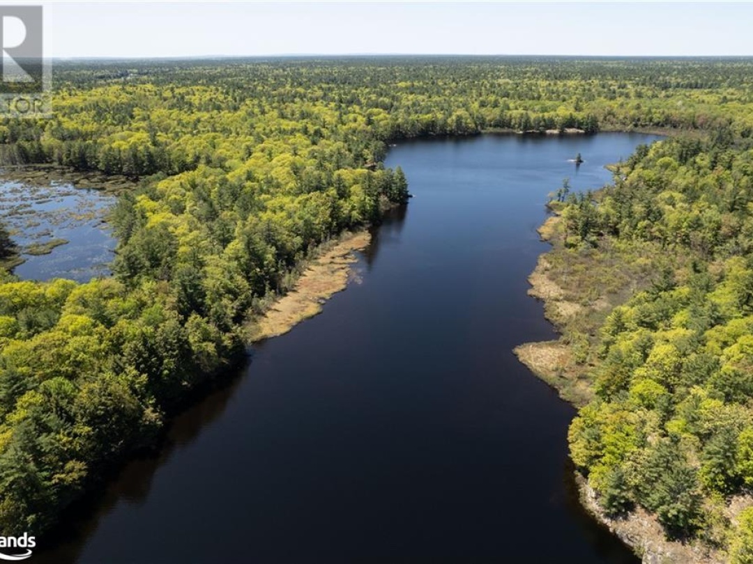 22 Mile Island, Morrison Lake