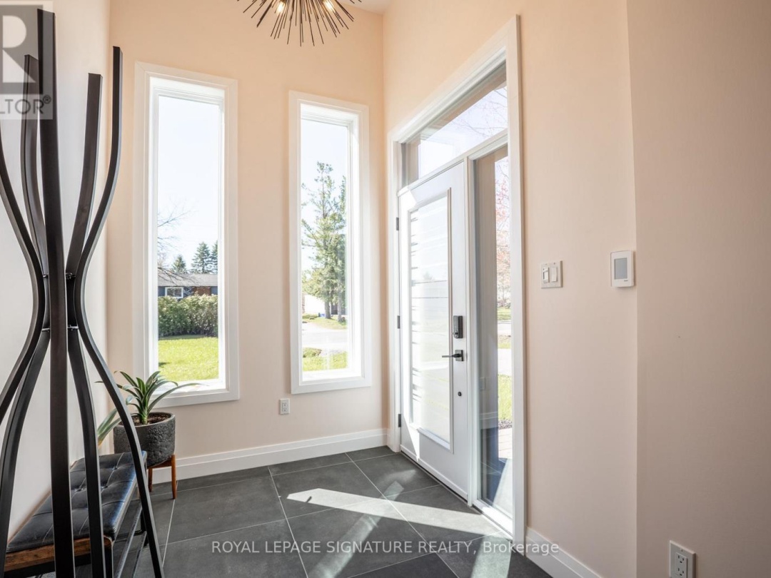34 CHAMPLAIN CRESCENT, Oro-Medonte (Warminster)