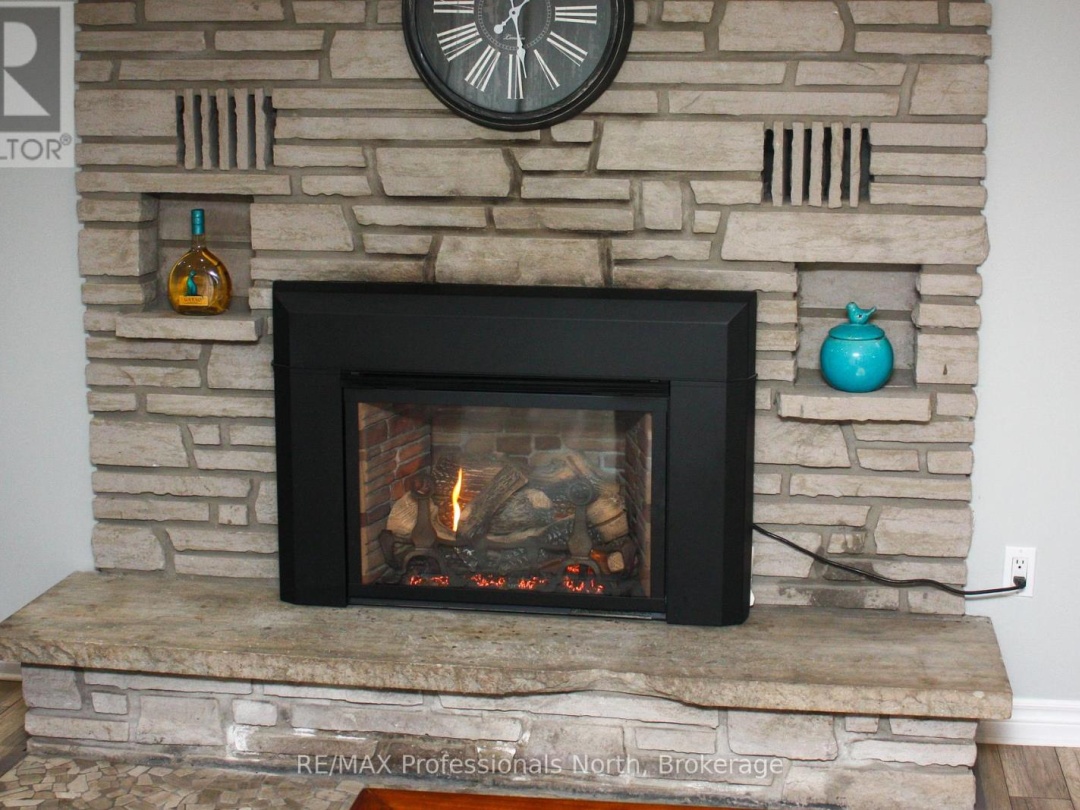 111 ANDERSON DRIVE, Kawartha Lakes (Fenelon)