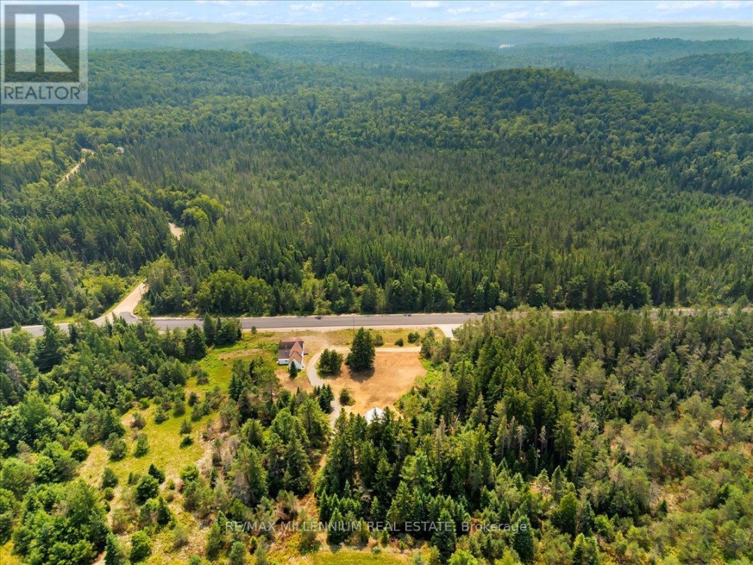 3529 HIGHWAY 118 E, Bracebridge (Oakley)