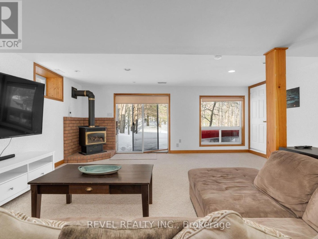 32 HICKORY LANE, Oro-Medonte (Sugarbush)