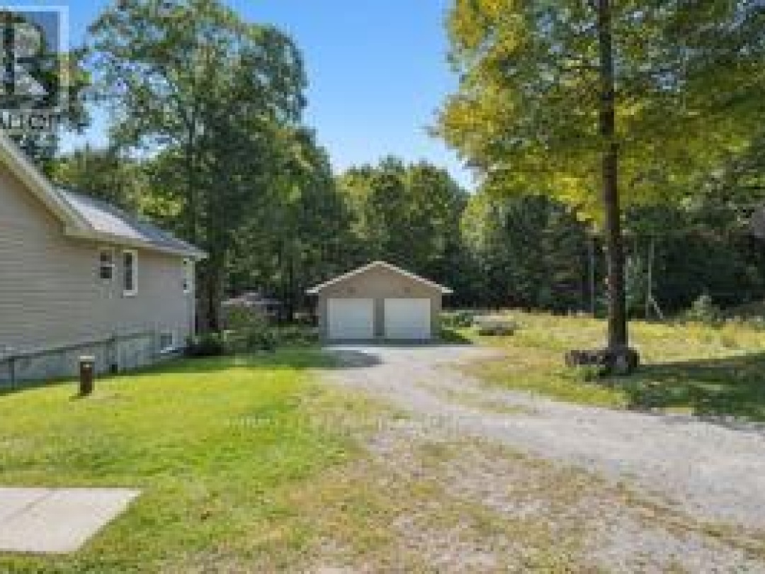 1024 Dennison Road, Minden Hills