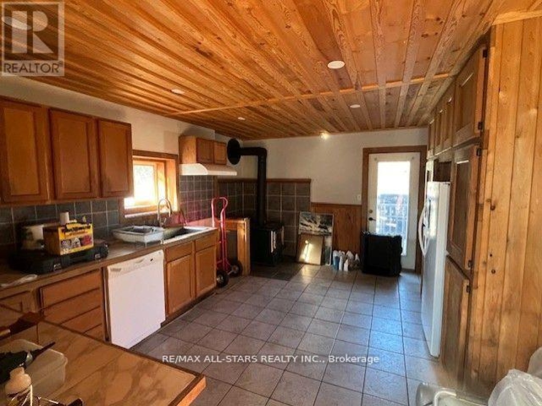 211 BURNT RIVER ROAD, Kawartha Lakes (Somerville)