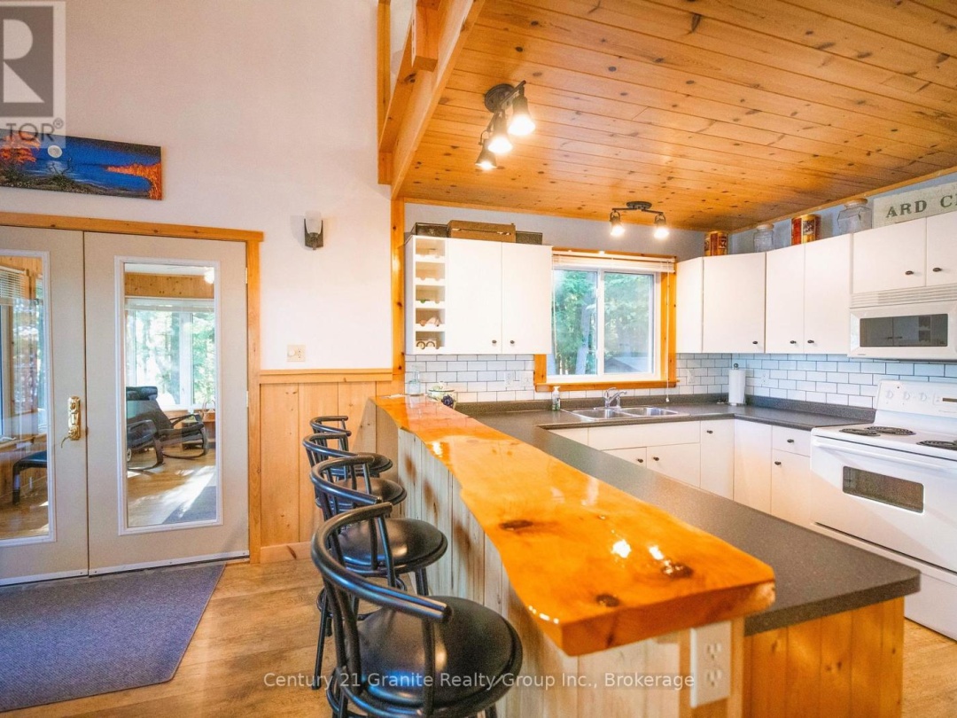 1773 BLUE HERON ROAD, Redstone Lake