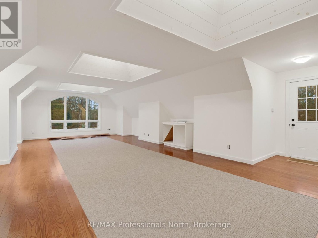 1656 MUSKOKA BEACH ROAD, Bracebridge (Muskoka (N))