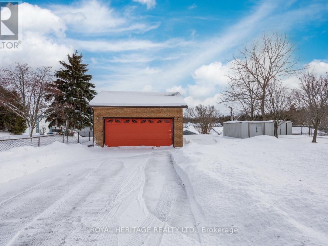 31 WELLINGTON STREET, 