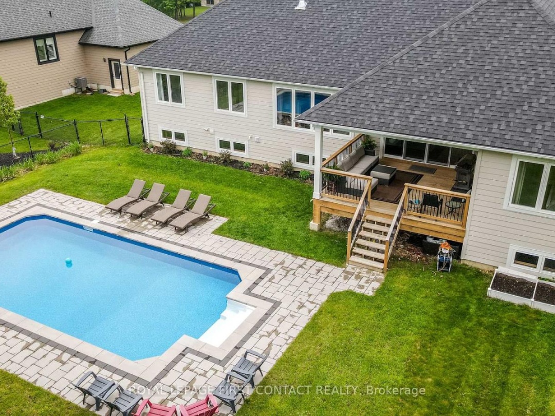 2066 ELANA DRIVE, Severn (Marchmont)
