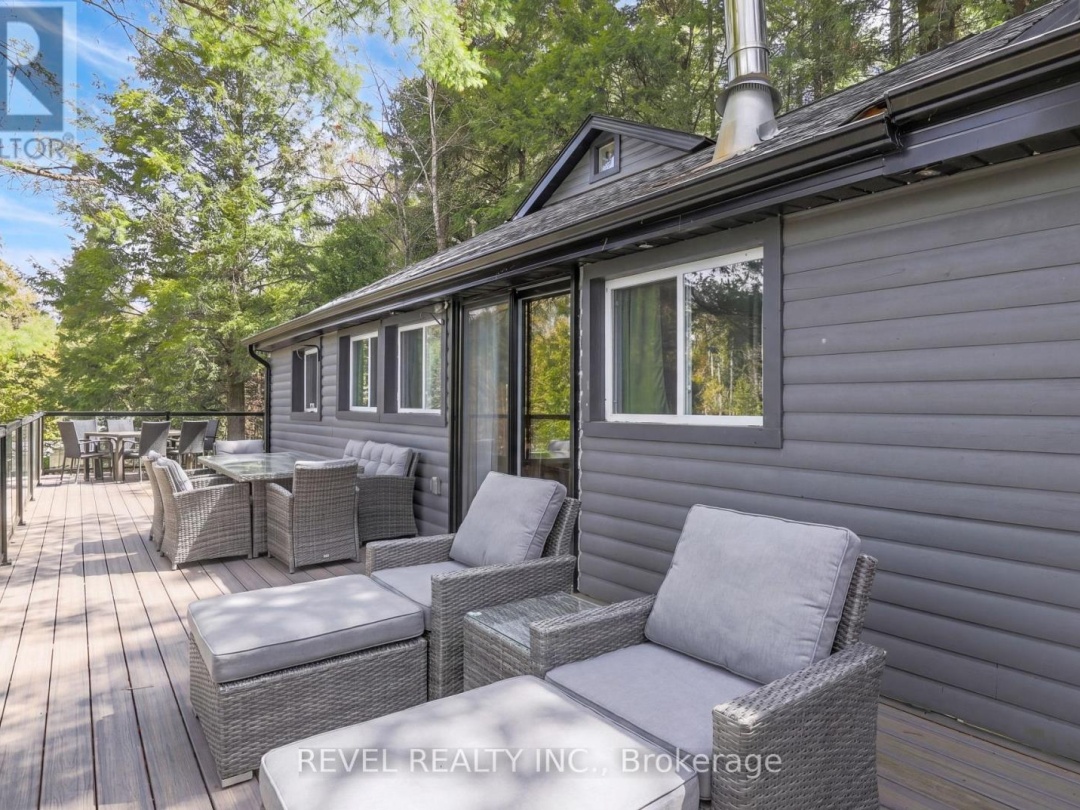 1129 LAKESHORE ROAD, Gooderham Lake