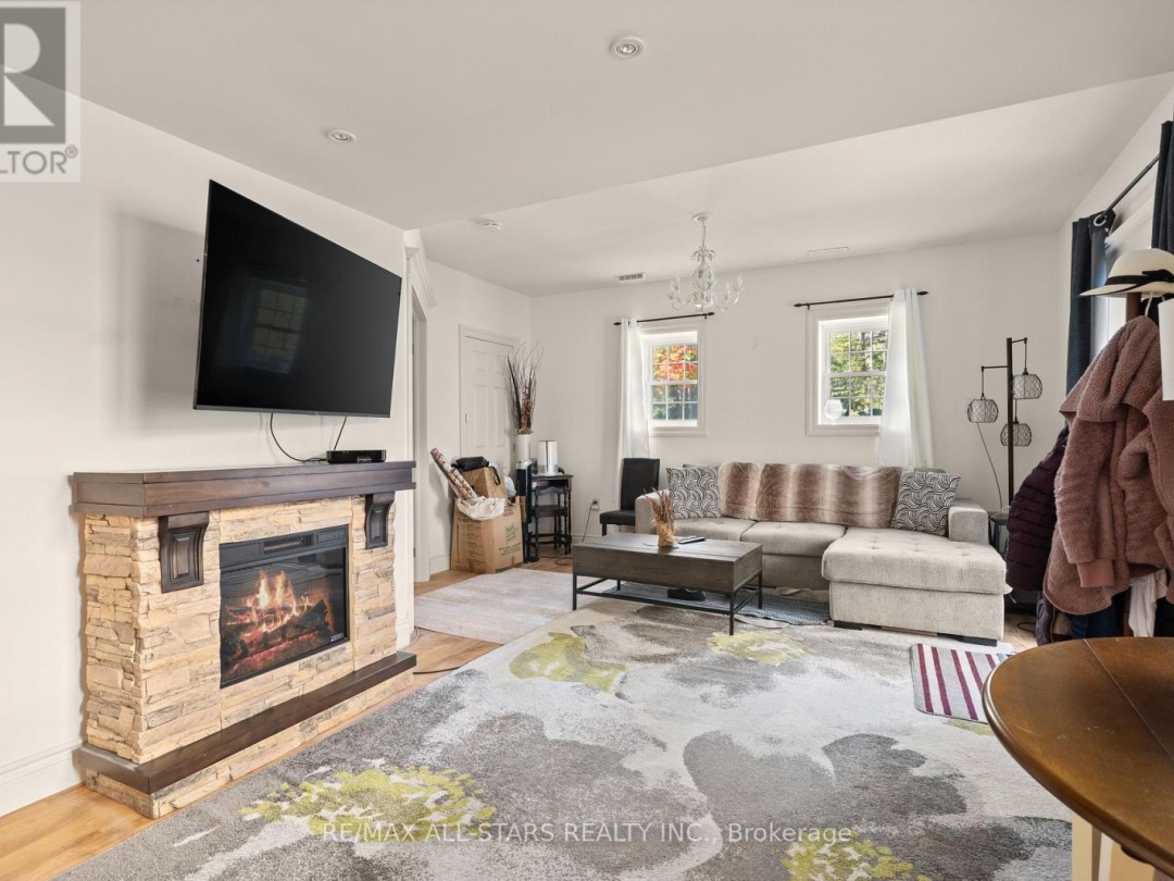 18 BLYTHE SHORE ROAD, Kawartha Lakes (Verulam)