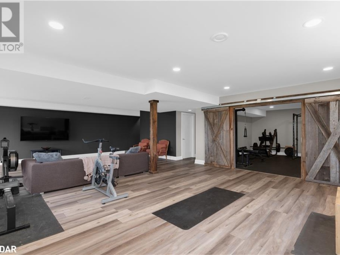 28 THOROUGHBRED Drive, Oro-Medonte