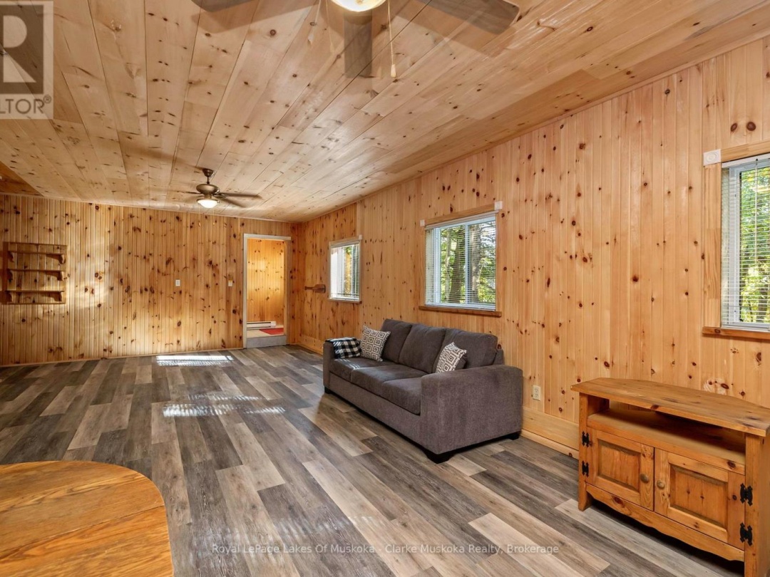 1064 ROAD 3200 & 0 PARKERS POINT ROAD, Lake Muskoka